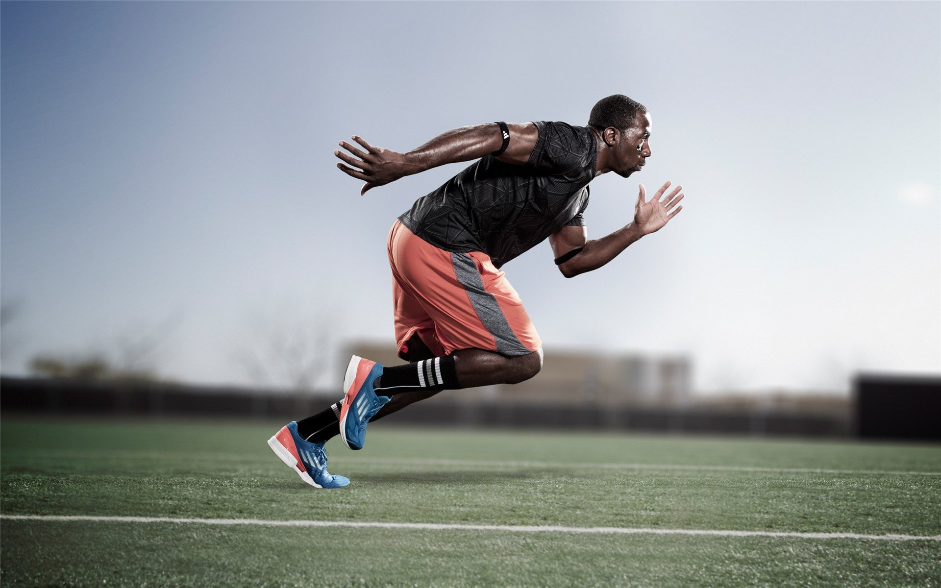 开云体育APP下载-维尼修斯如彩虹绚烂，伊朗足球是大地色—现代足球的两极寓言