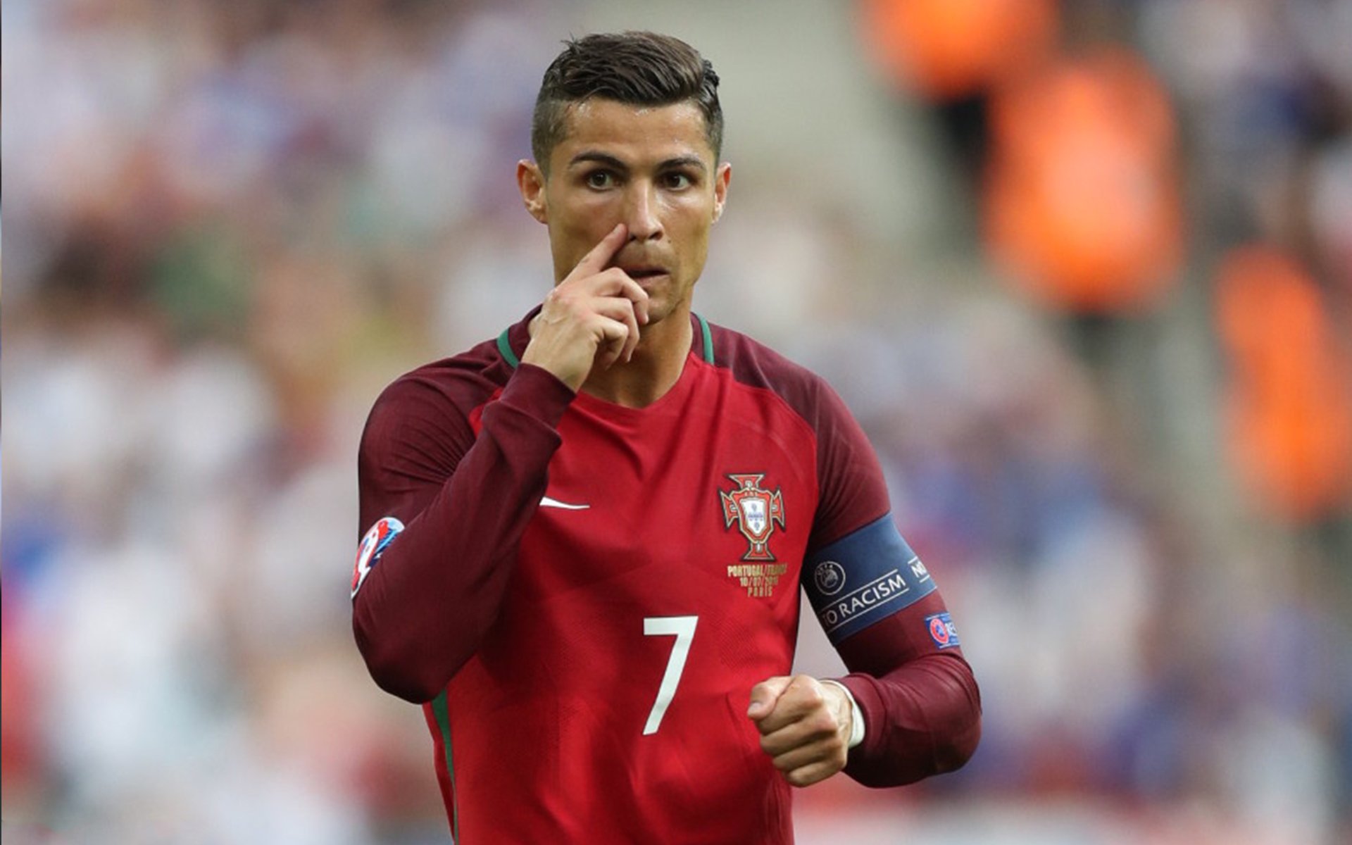 开云-高山之巅的独舞者，当秘鲁深陷泥沼，凯恩如何扛起整支球队的旗帜？