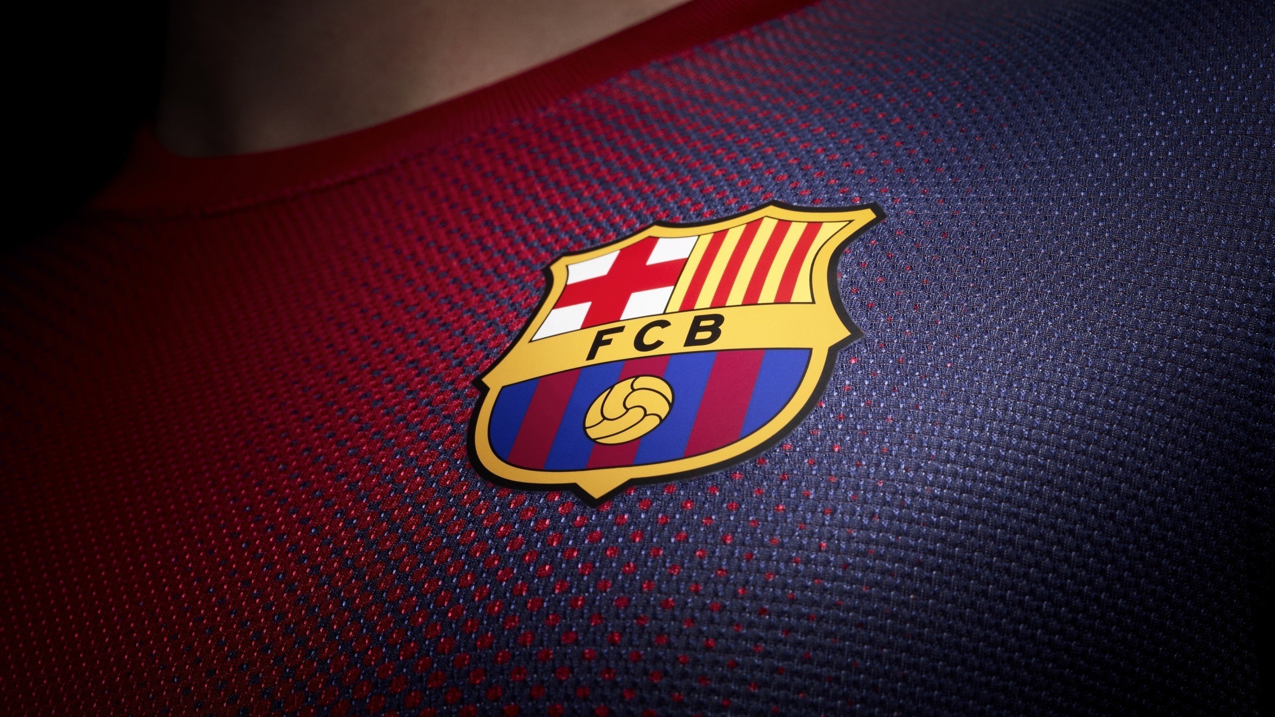 开云体育入口-绝地反击！乌拉圭2-1逆转哥伦比亚，维尼修斯一剑封喉，铁血防线铸就经典胜利